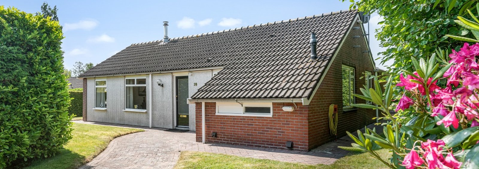 Vrijstaand vakantiehuis direct aan het water in Friesland